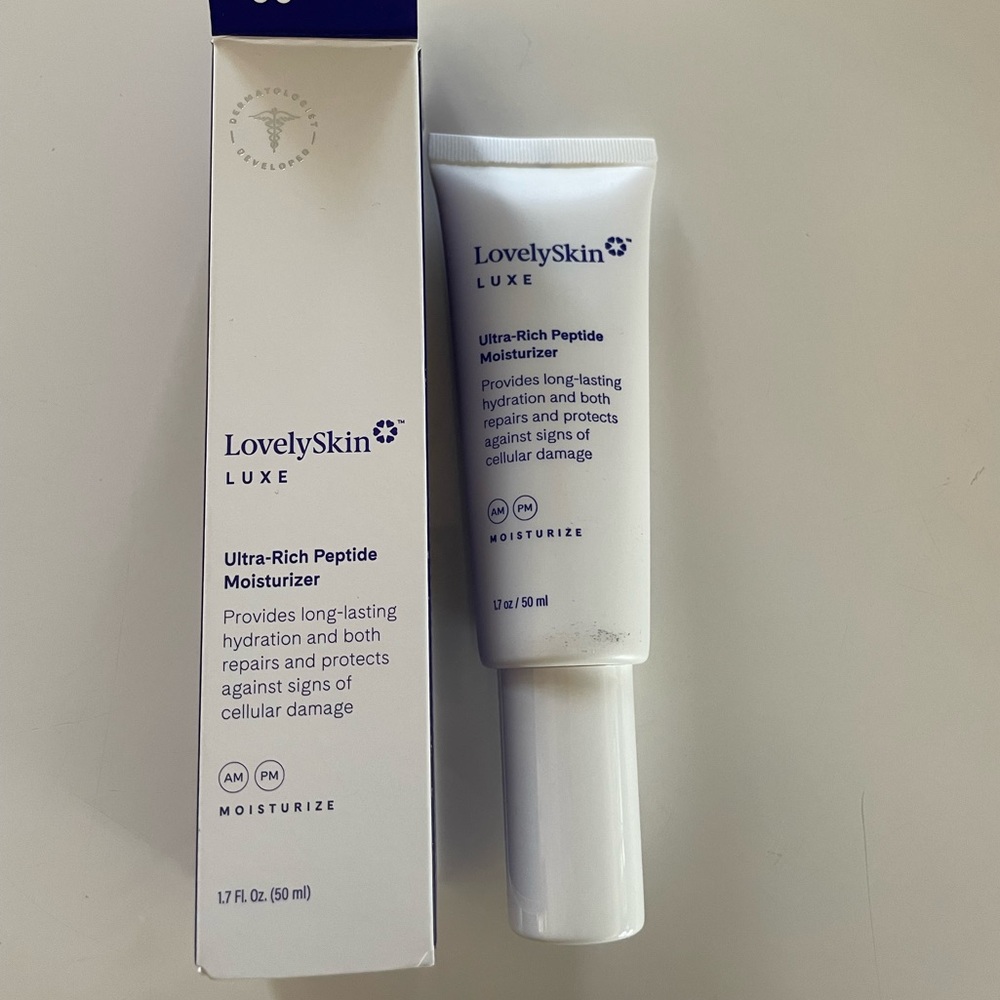 Lovely Skin Lux Ultra-Rich Peptide Moisturizer